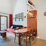아파트 2 En Duplex A